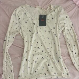 Levi's Women's Cream Long-Sleeve Floral Scoop Neck Top